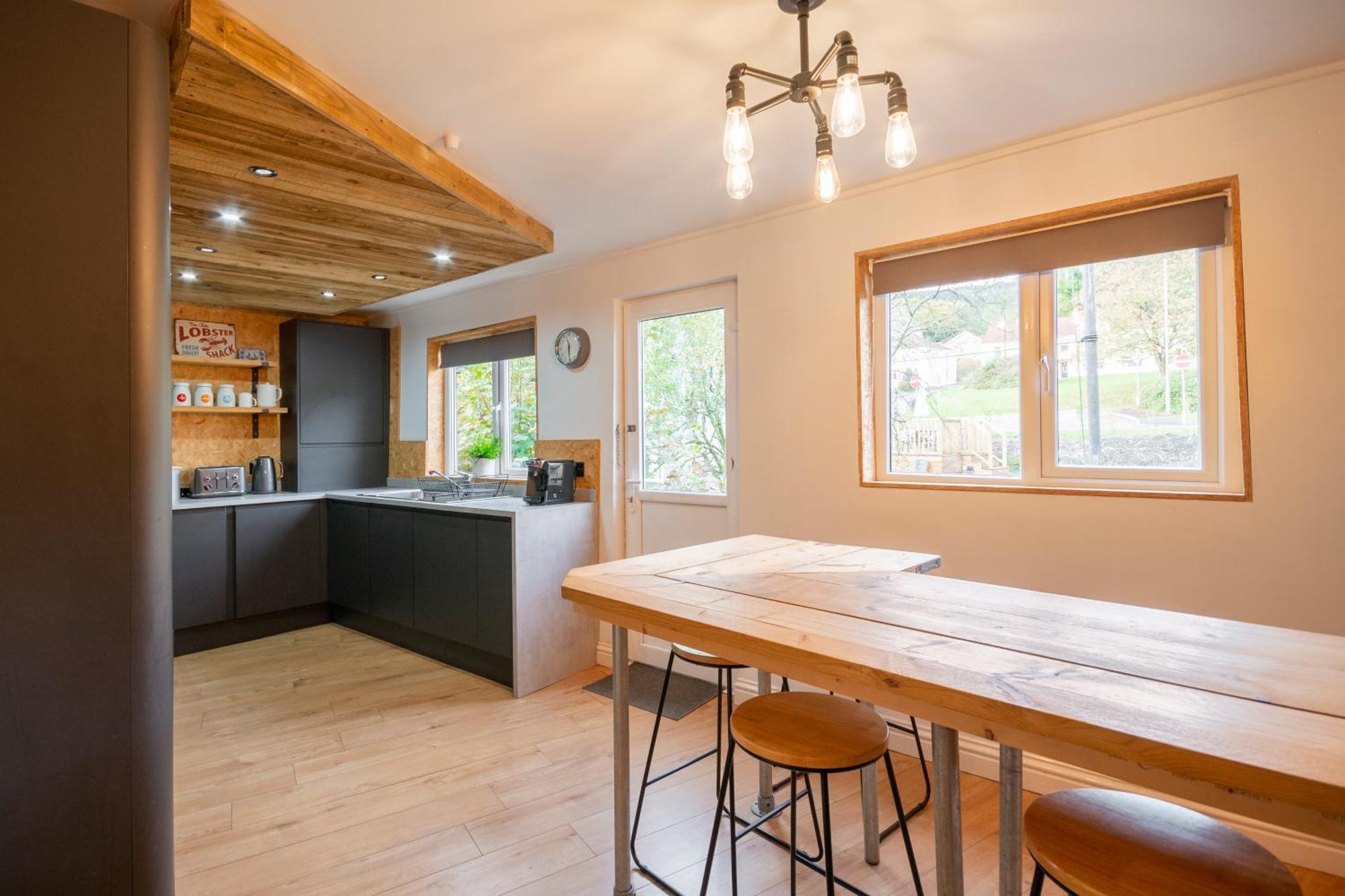 Glyncorrwg Riverside Great House In The Afan Forest Bike Park By Staystaycations מראה חיצוני תמונה